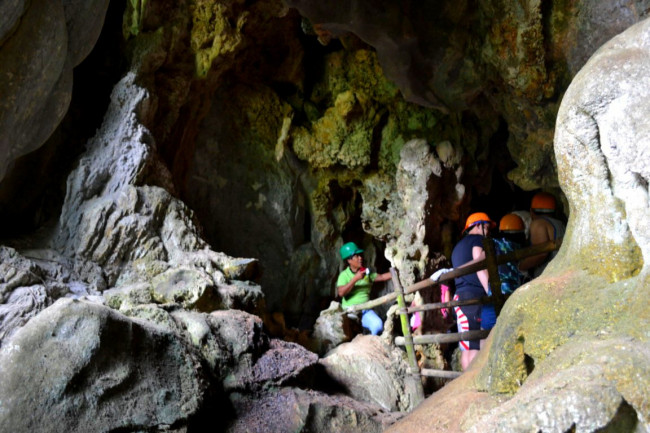 ugong rock DSC 0271